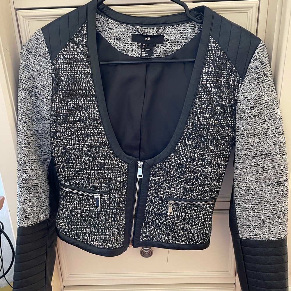H&M Cropped Tweed/Leather blazer jacket
